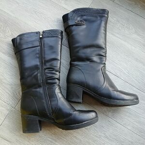 Black Leather Women's Gorgeous Boots, size 39 (/~8)